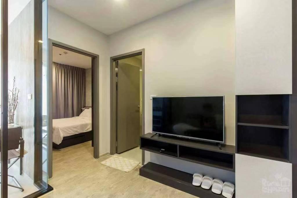 The Base Pattaya By Feng Apartment Exterior photo